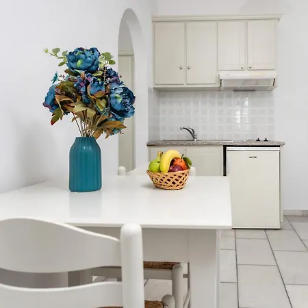 アパート Depis & *