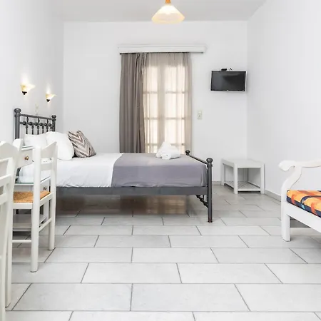 アパート Depis & *