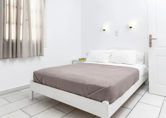 Depis & * Naxos City